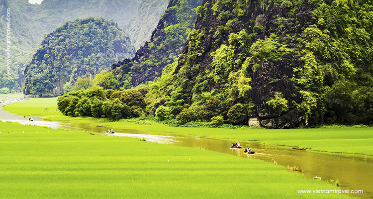 Vietnam-Ninhbinh-Ninh-Binh-Excursion-10
