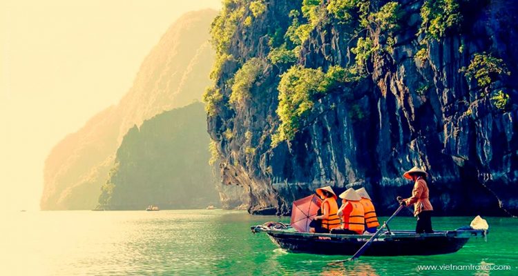 Scarlet-Pearl- Bamboo-boat