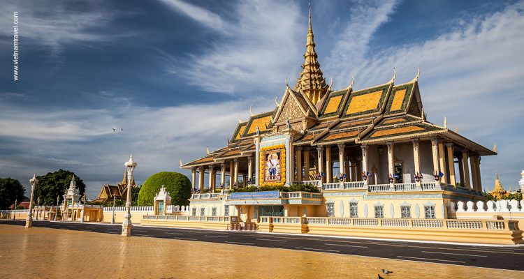 royal-palcace-phnom-penh