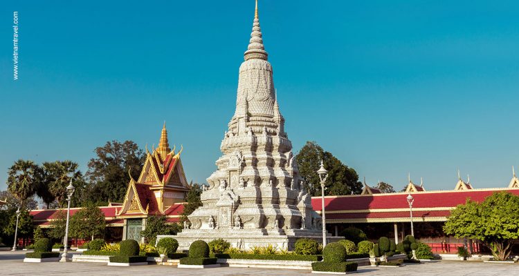 sliver-pagoda-phnom-penh