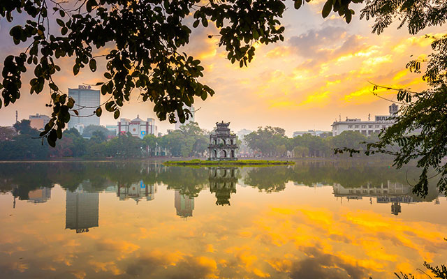 Overview of Hoan Kiem Lake, Hanoi